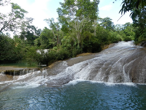 zona arqueológica de Palenque cascadas