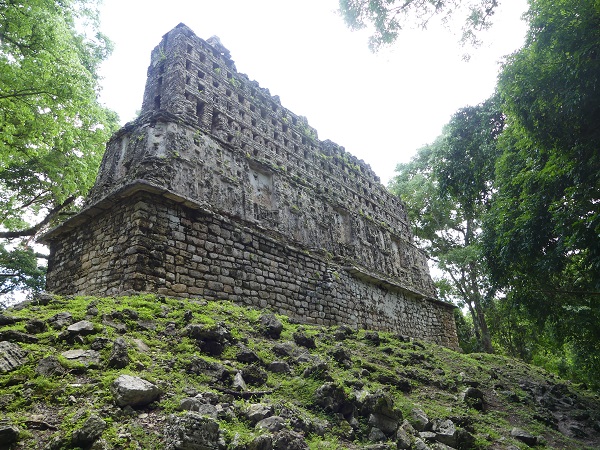 Yaxchilán temple